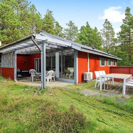 Susett - 300m To The Inlet By Interhome