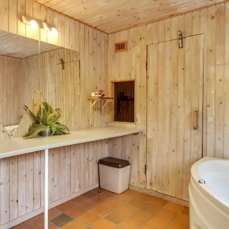 Holiday home Susett - 300m To The Inlet By Interhome