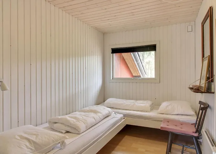 Susett - 300m To The Fjord By Interhome