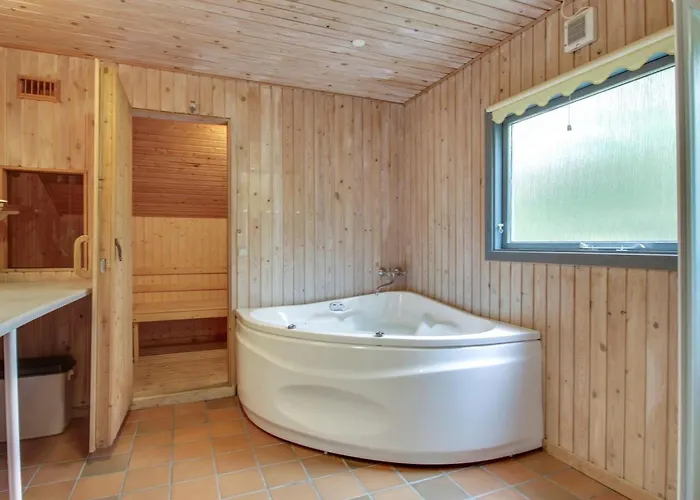 Susett - 300m To The Fjord By Interhome